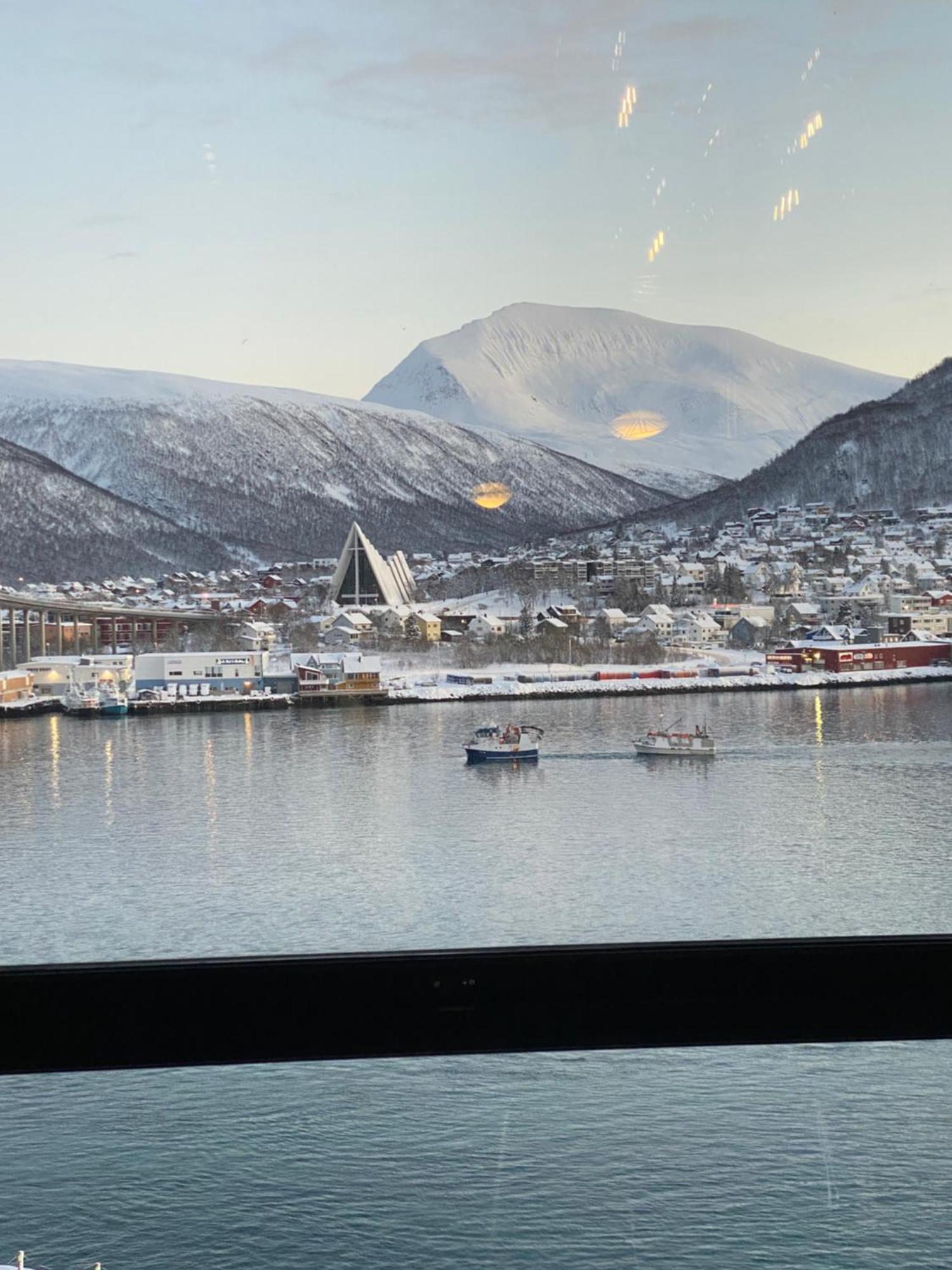 Vindlys Luxury Penthouse Apartment Tromsø Exteriör bild