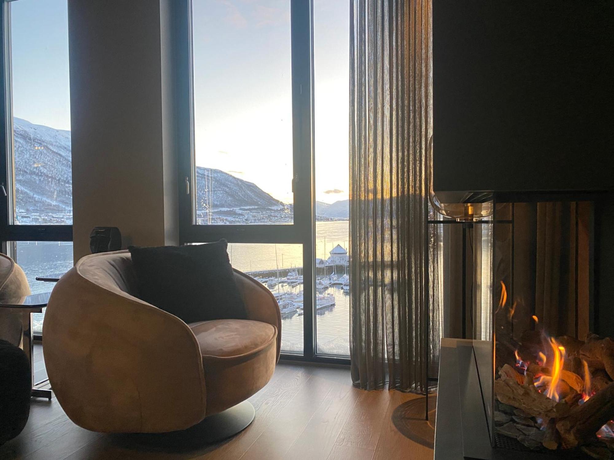 Vindlys Luxury Penthouse Apartment Tromsø Exteriör bild