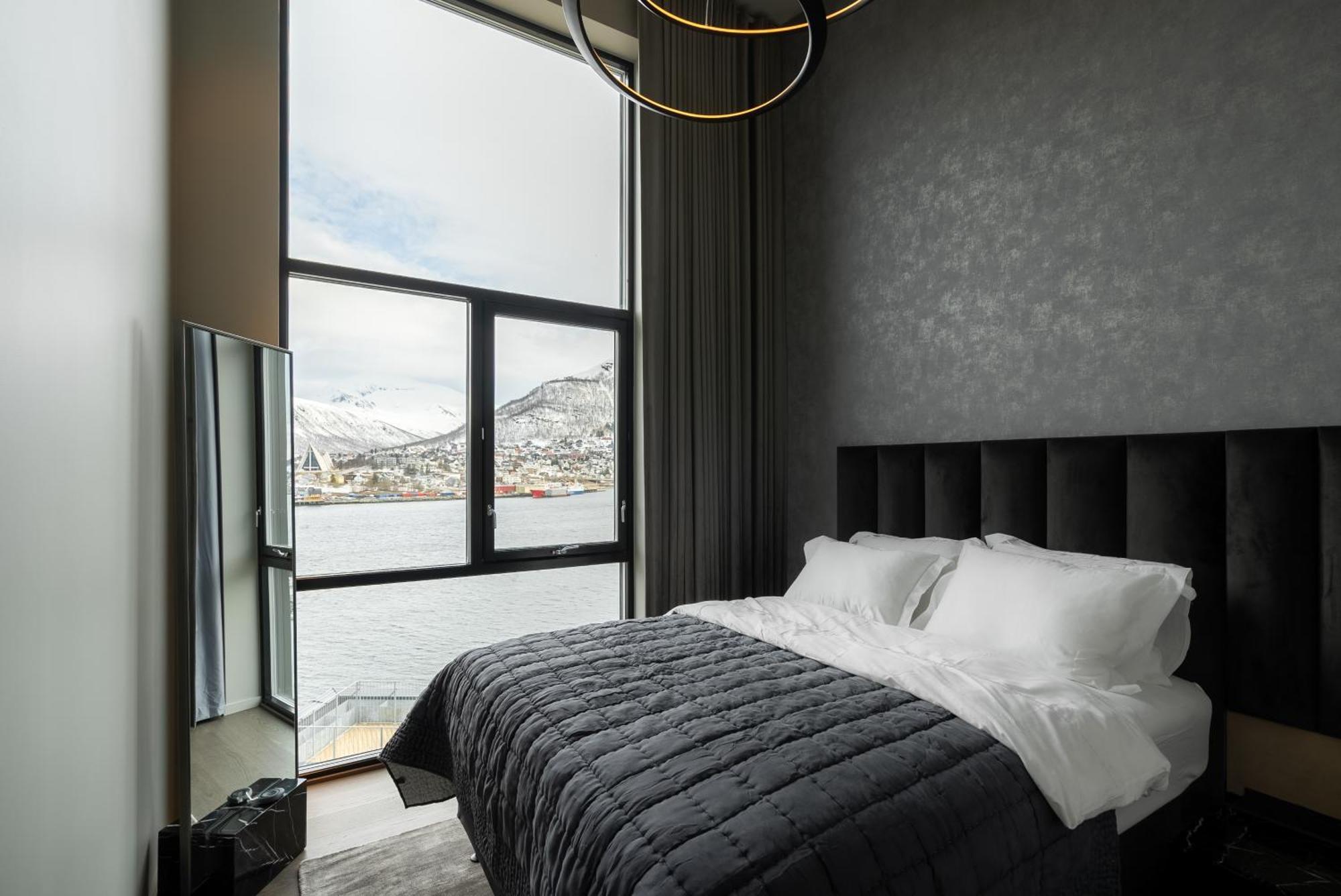 Vindlys Luxury Penthouse Apartment Tromsø Exteriör bild