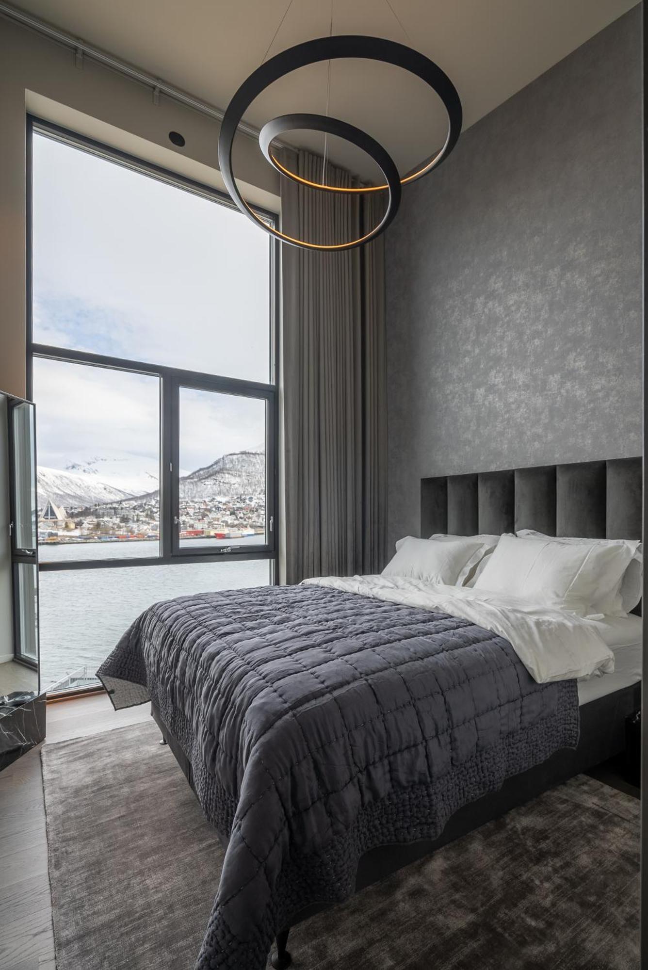 Vindlys Luxury Penthouse Apartment Tromsø Exteriör bild