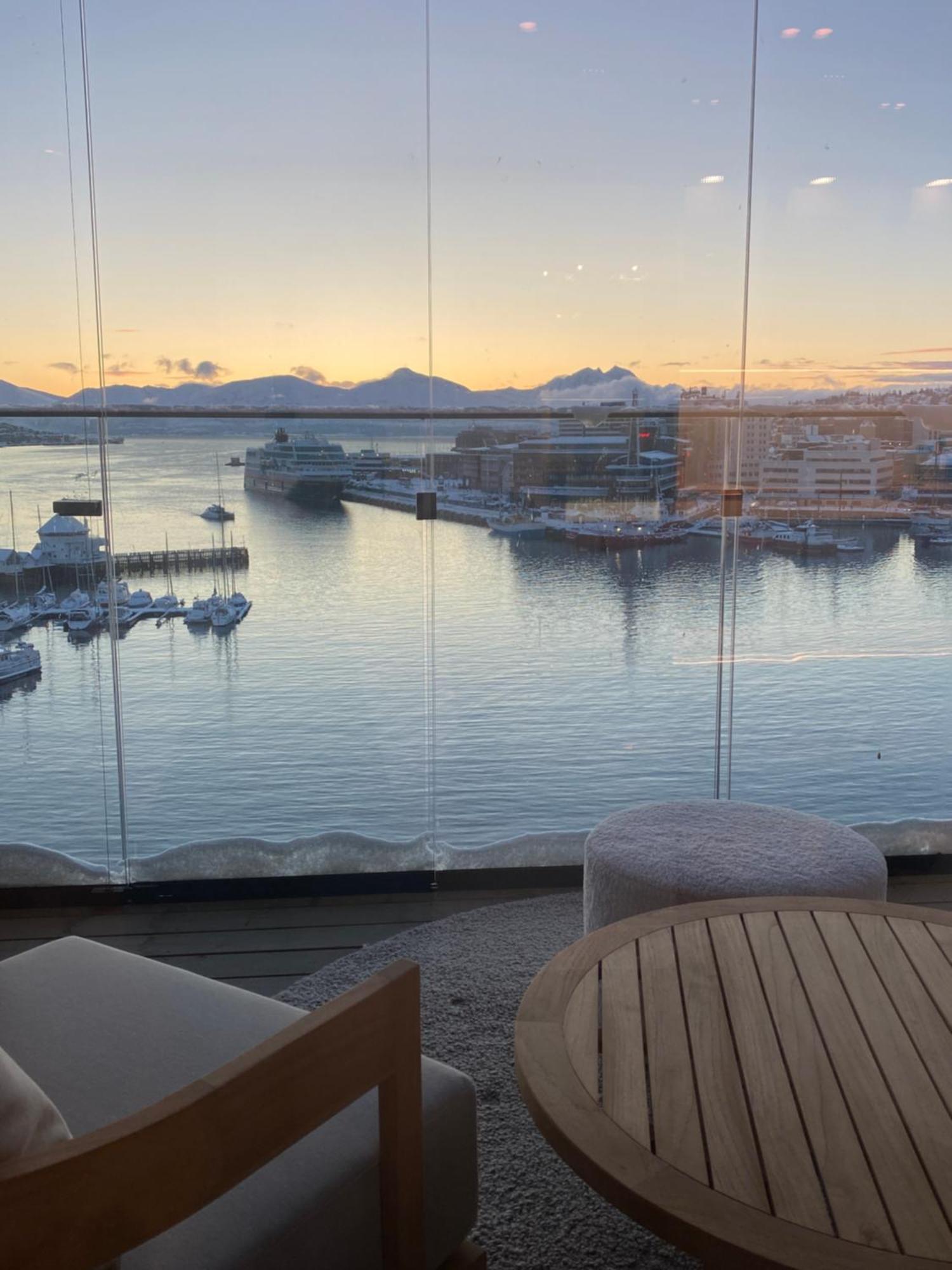 Vindlys Luxury Penthouse Apartment Tromsø Exteriör bild