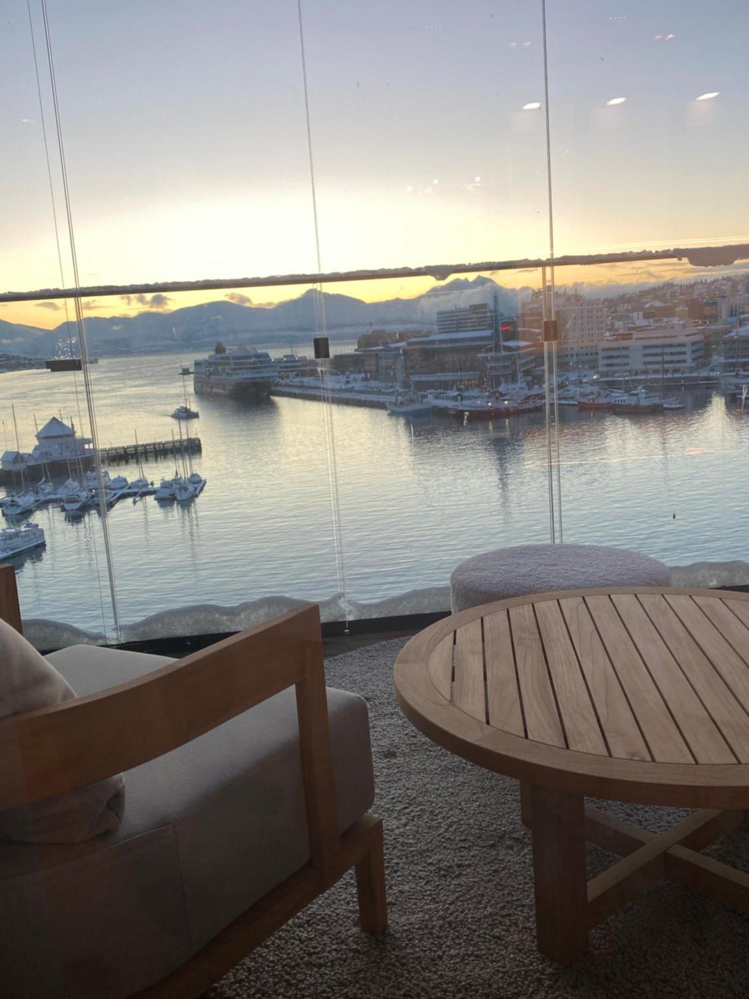 Vindlys Luxury Penthouse Apartment Tromsø Exteriör bild