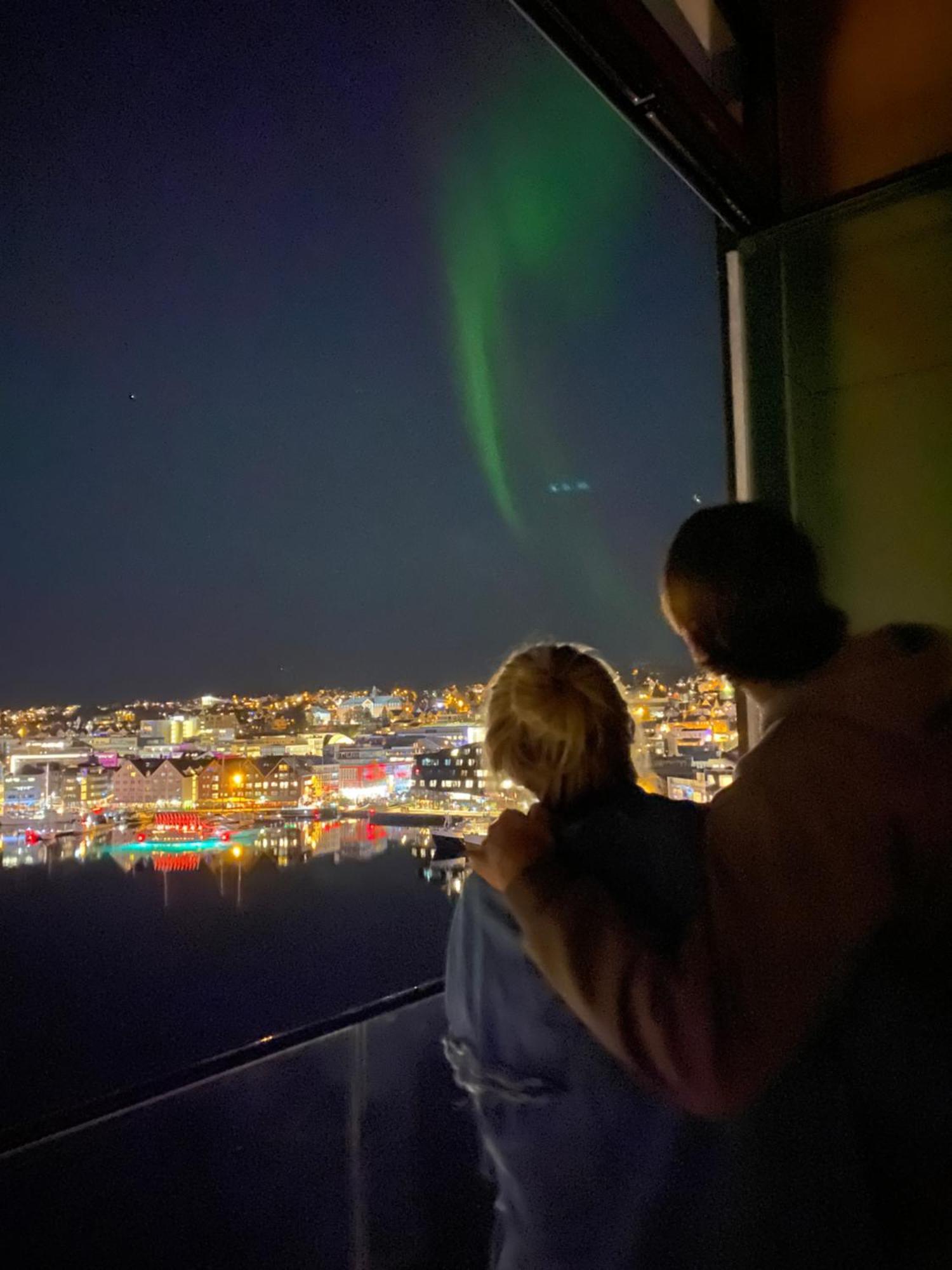 Vindlys Luxury Penthouse Apartment Tromsø Exteriör bild